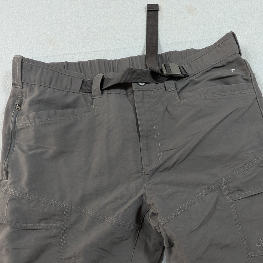 The North Face Cargo Hiking Shorts Mens Size Large Belted Gorpcore Outdoor
